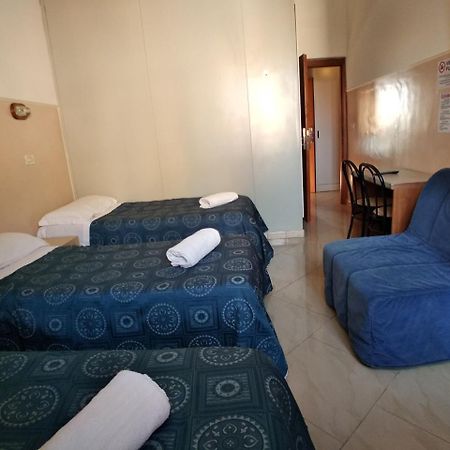 Cressy Hotel Rome Bagian luar foto
