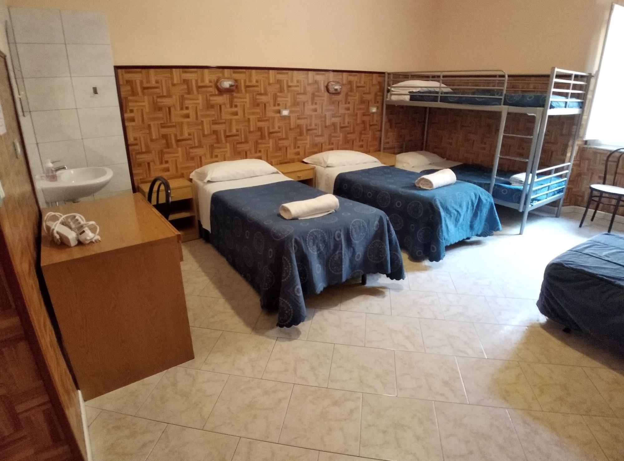 Cressy Hotel Rome Bagian luar foto