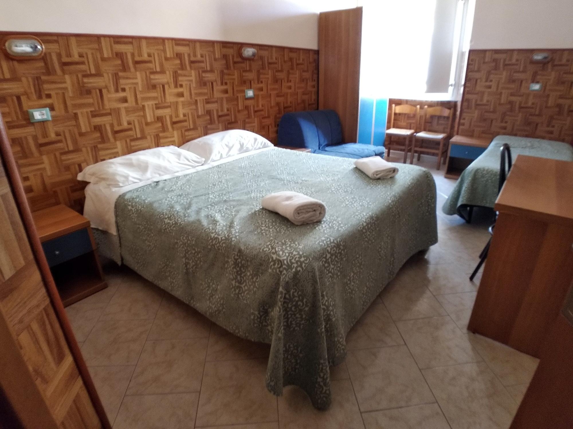 Cressy Hotel Rome Bagian luar foto