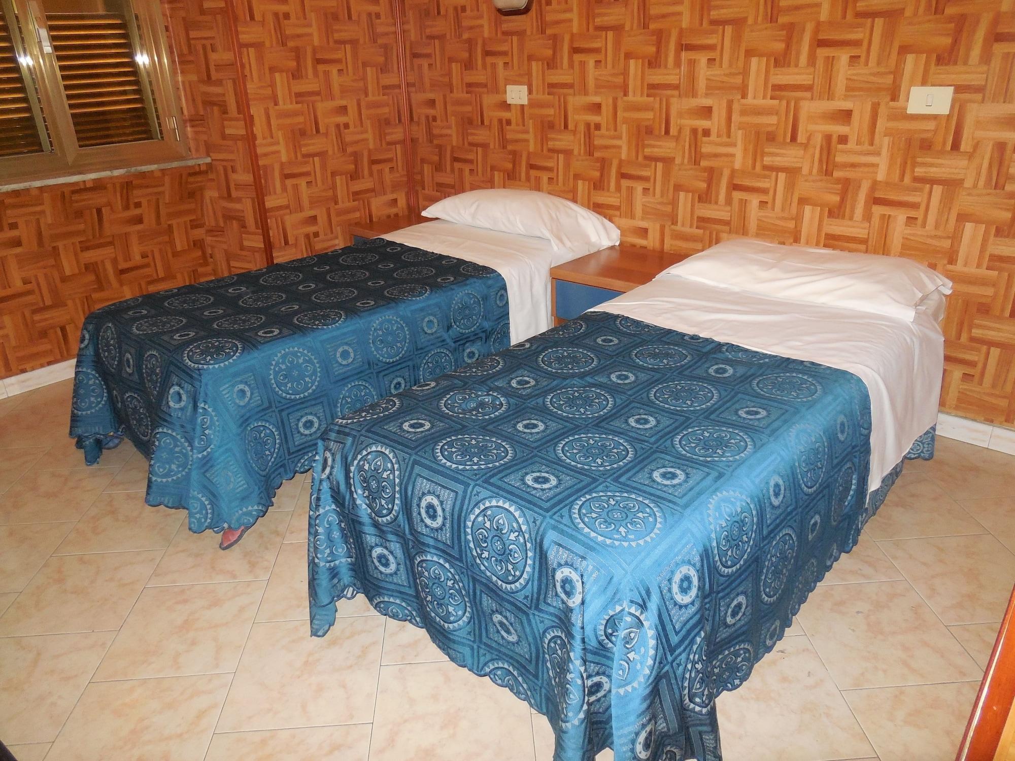 Cressy Hotel Rome Bagian luar foto