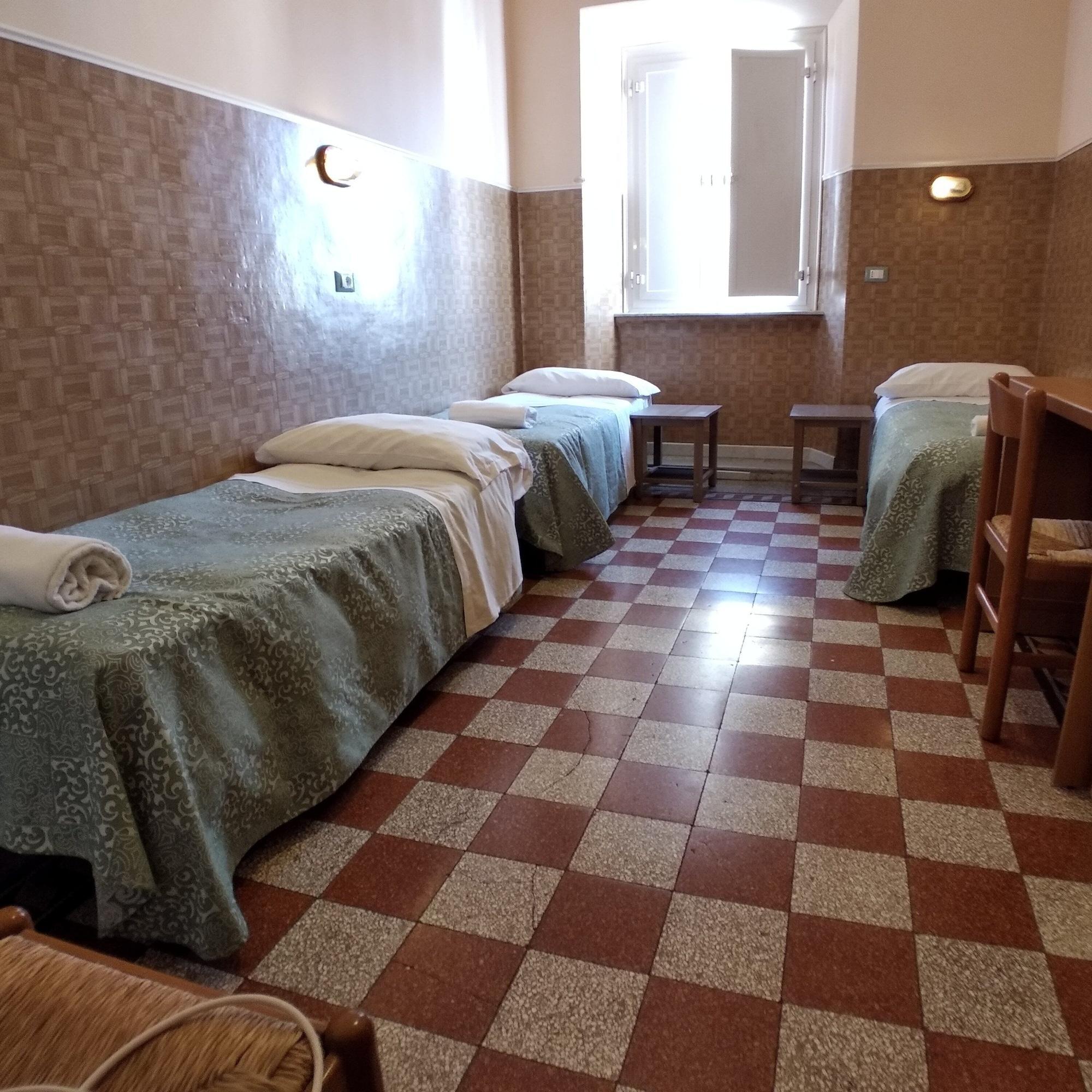 Cressy Hotel Rome Bagian luar foto