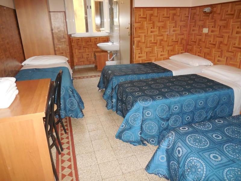 Cressy Hotel Rome Bagian luar foto