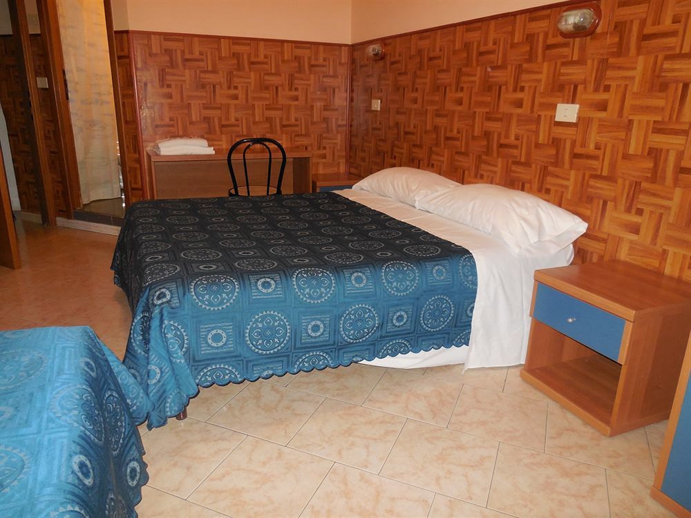 Cressy Hotel Rome Bagian luar foto