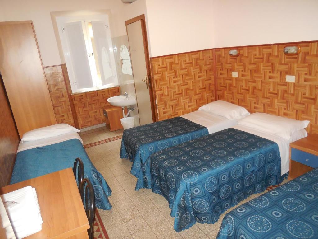 Cressy Hotel Rome Bagian luar foto